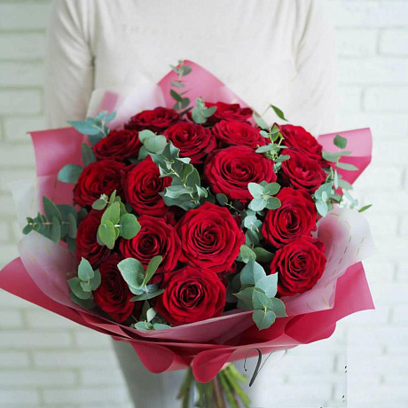Красные розы с эвкалиптом №161 - Фото 2