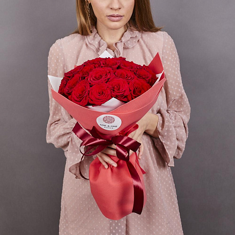 25 красных роз премиум - Фото 2