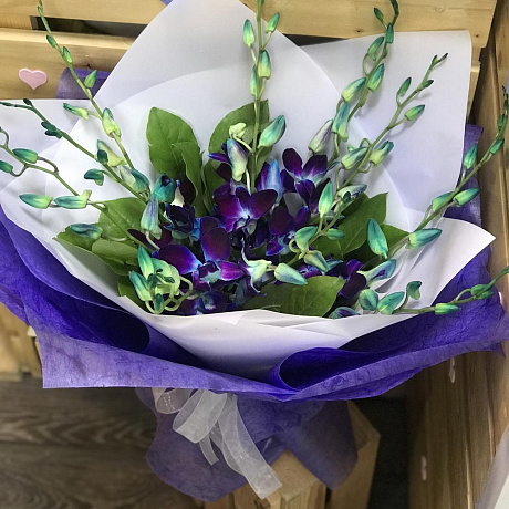 Фиолетовая орхидея - Фото 2
