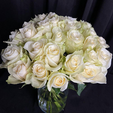 25 белых роз букетик - Фото 3