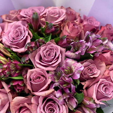 Букет цветов Love is fiol - Фото 5