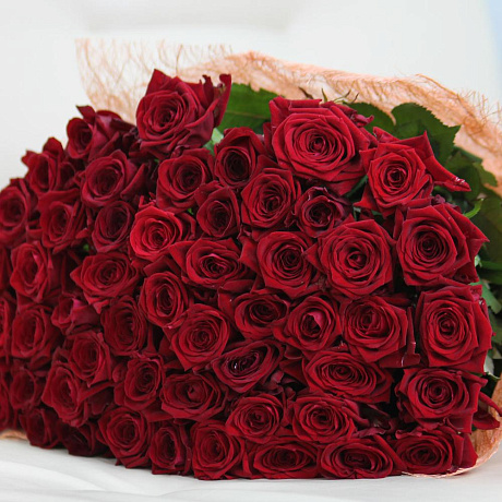 51 красная роза 60 см в сизали - Фото 3