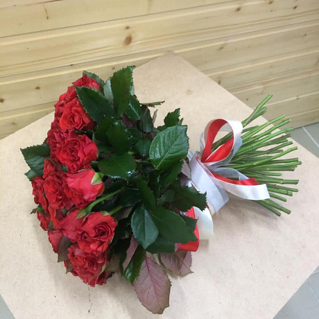 Букет цветов Пионерский галстук - Фото 3