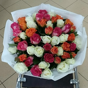 Букет цветов "Фейерверк эмоций" 51 шт