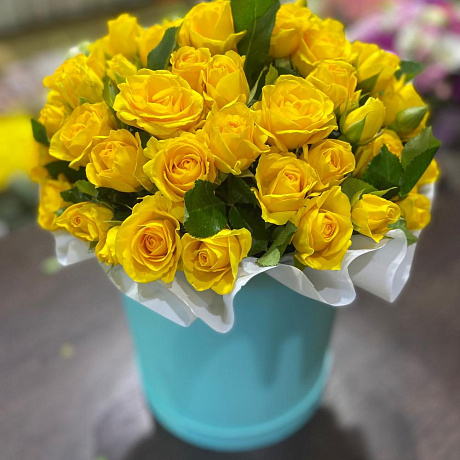 Цветы в коробке розы желтые - Фото 4