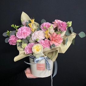 Цветы в коробке №389