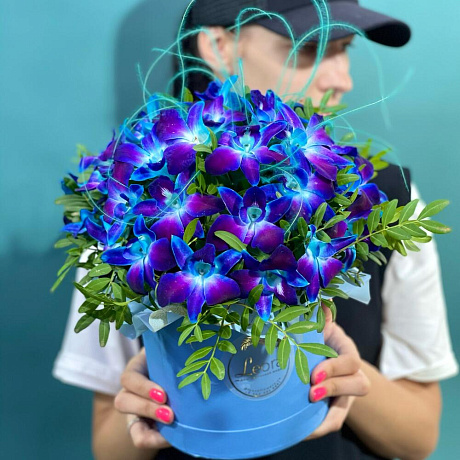 Букет цветов Космос в шляпной коробке №160 - Фото 4