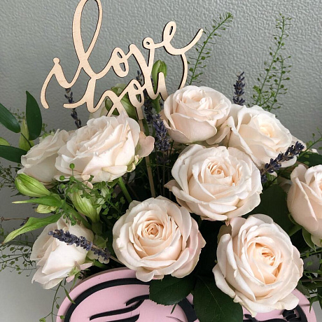 Цветы в коробке нежное послание любви с пионовидной розой - Фото 5