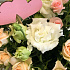 Цветы в коробке эустома и кустовая роза - Фото 4