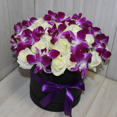 Белая роза с орхидеями 2 - Фото 4