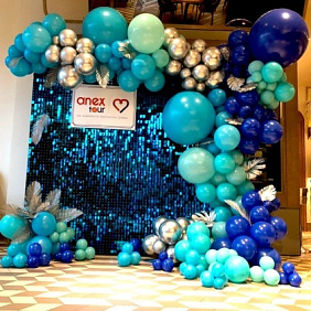 Фотозона "Пайеточная стена с шарами" - 3
