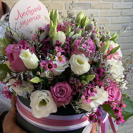 Коробка с кенийской розой и лизиантусами - Фото 6