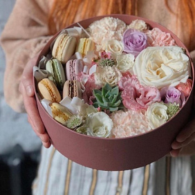 Нежная коробка цветов «Наслаждение»