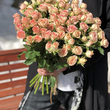 Букет из 15 кустовых розовых роз №161 - Фото 5