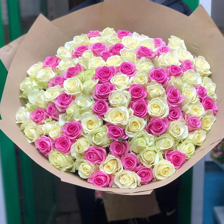 101 роза бело-розовая - Фото 3