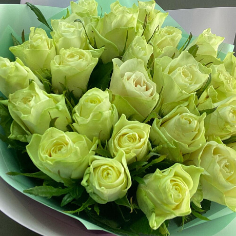 25 белых кенийских роз - Фото 4