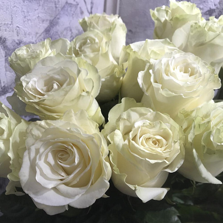Букет 19 белых роз 60 см - Фото 5
