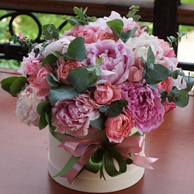 Цветы в коробке №985