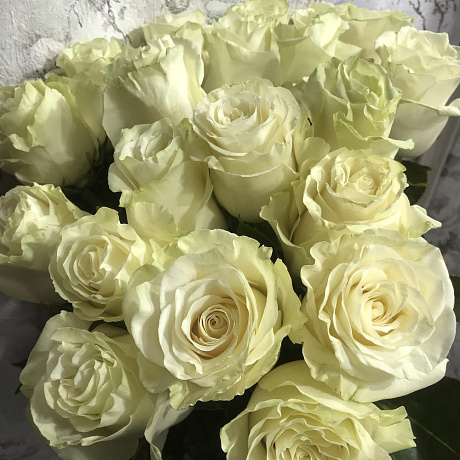 Букет 19 белых роз 70 см - Фото 5