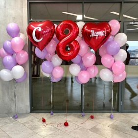 Композиция из шаров "Фонтаны с 8 Марта!"