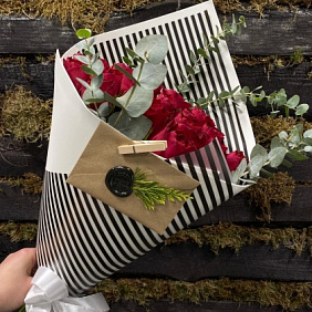 Букет Красный из 19 роз