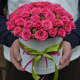 Коробка с цветами «LOVE IS» №161