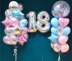 Композиция из шаров "С праздником 18 лет"