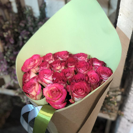 19 роз Свитнесс - Фото 3