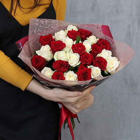 25 роз яркий микс 50 см - Фото 3