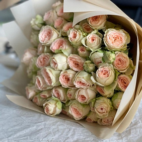 Букет из Пионовидных роз №175