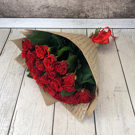Букет из 31 красной розы - Фото 4