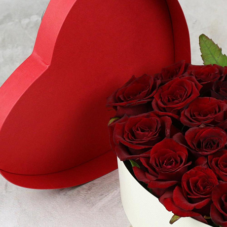 25 красных роз в сердце - Фото 3