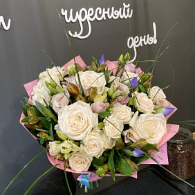 Букет цветов "Белый лист"