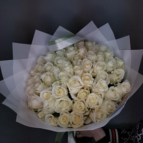 Букет из роз "Avalanche 49"