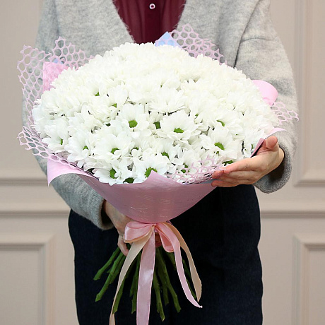 Букет из 25 белых кустовых хризантем Бакарди - Фото 4