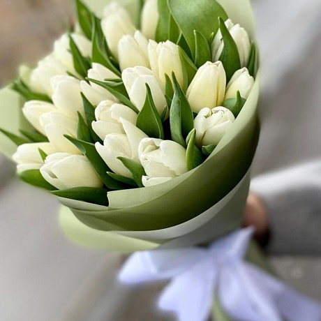 Букеты из белых тюльпаны - Фото 4