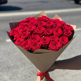 Букет 31 красная роза №162