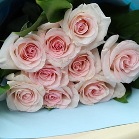 Букет из премиум 9 роз