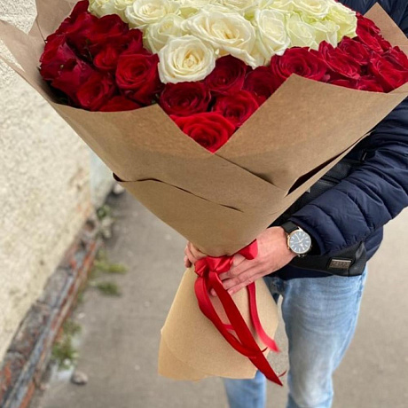 Букет из 101 розы в форме сердца - Фото 2
