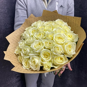 Букет из 29 роз avalange