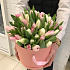 51 тюльпан в нежной коробке - Фото 1