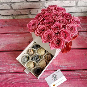 Шкатулка с розами S