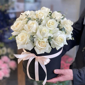 Цветы в коробке №806