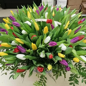 Корзина с тюльпанами №163