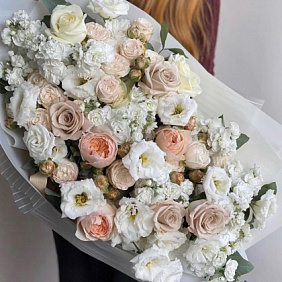 Букет из жывых цветов "Нежнейшее мгновение"