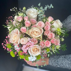 Цветы в коробке (микс цветов - 13 шт.)