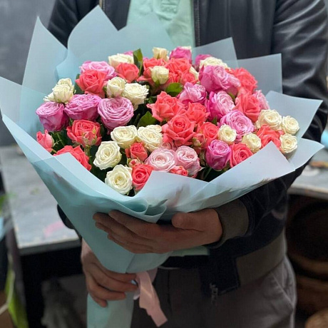 Букет из 39 микс кустовых роз - Фото 3