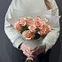 Букет из 7 кремовых кустовых роз - Фото 1