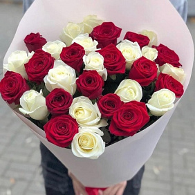 31 шикарная Роза микс