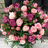 Кустовые розы микс в бархатной коробке - Фото 5